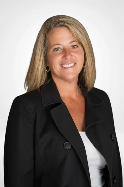 Candi Barker